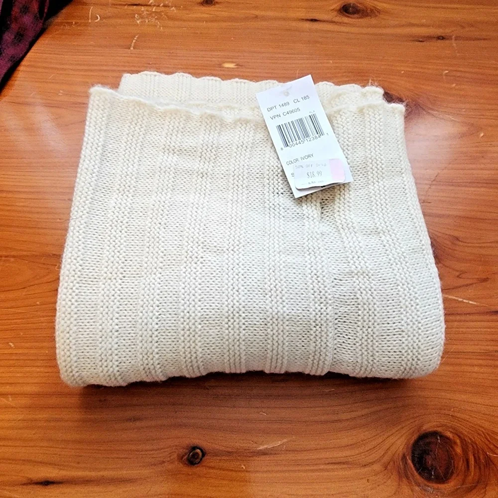 Ivory Infiinity Scarf 32 x 47